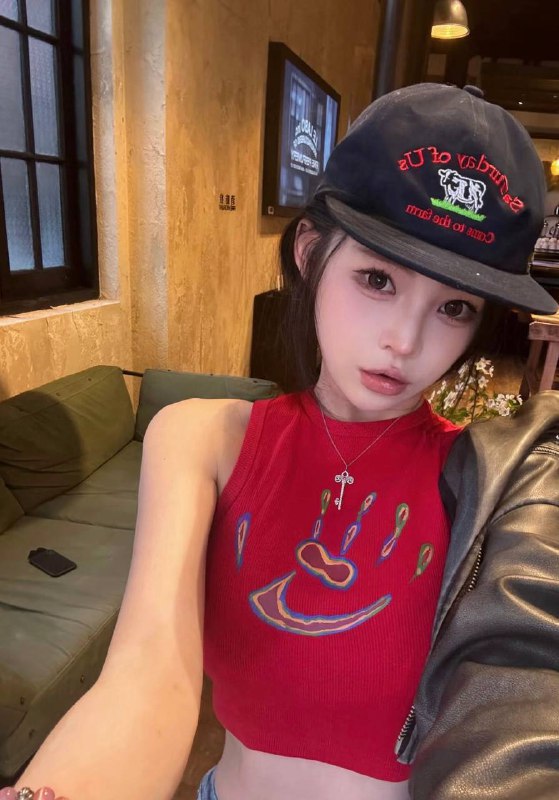 甜甜家🦁️台湾美术生05年 纯天然妈生脸 可纯可欲五官精致 0整容0微调  皮肤白皙吹弹可破170 E 真实漫画🐻气质出挑巴掌脸  眼睛会笑 人间精灵性格天真烂漫 激发保护欲听话乖巧 超级配合 不催不事 全糖去油不做作———都夸我甜 你要不要来尝尝