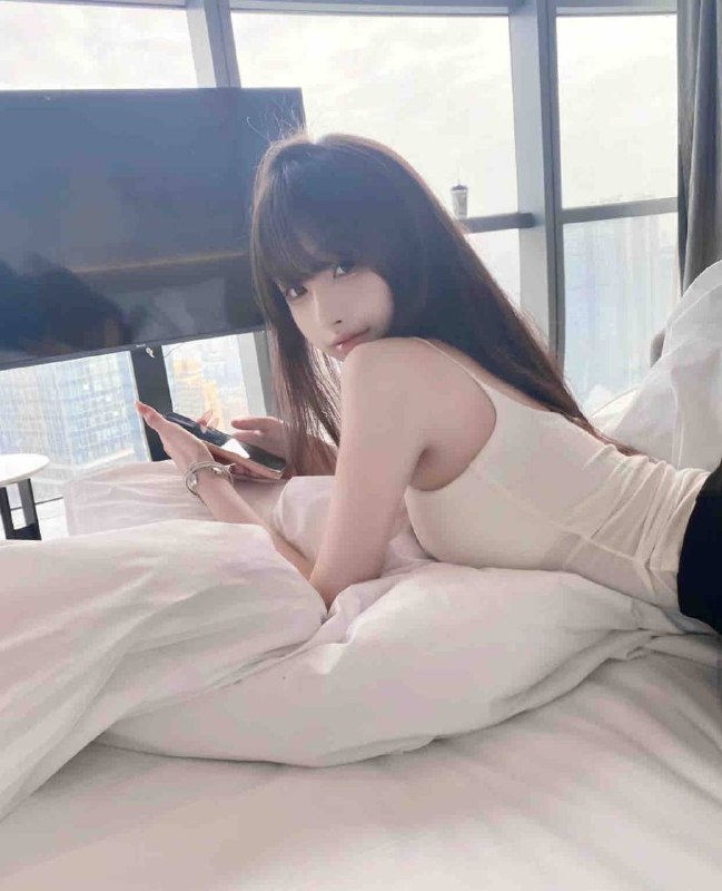 广州阿宝🏡叶欣欣05 168C 白小纯 粤语广东人 会粤语 在校大学生清纯甜美 温柔型全身无整容甜美少女う小清新 性格nice168 36C 白瘦幼 合法少女俏皮无辜小鹿眼 干净透亮肌