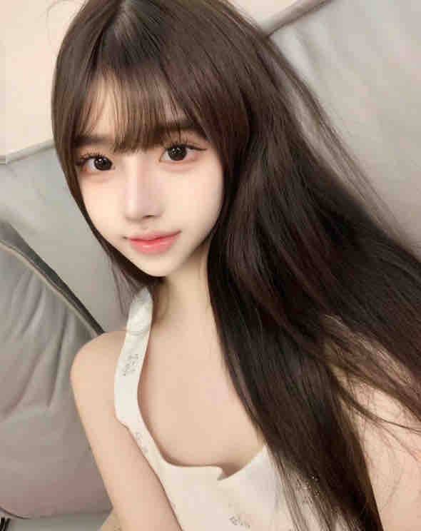广州阿宝🏡叶欣欣05 168C 白小纯 粤语广东人 会粤语 在校大学生清纯甜美 温柔型全身无整容甜美少女う小清新 性格nice168 36C 白瘦幼 合法少女俏皮无辜小鹿眼 干净透亮肌