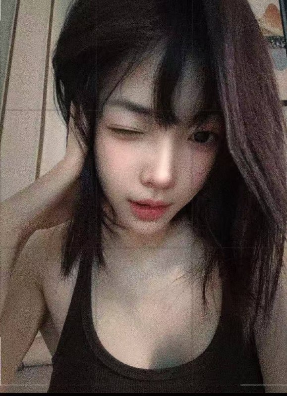 广州优乐美(在校大学生）身高：165体重：43kg年龄:   20岁罩杯:   F 𝐜𝐮𝐩•甜美纯欲🎀乖巧懂事 性格温柔开朗活泼  服务Nice  给您女友体验希望你的到来，让我的每一条黑丝都变得有意义。