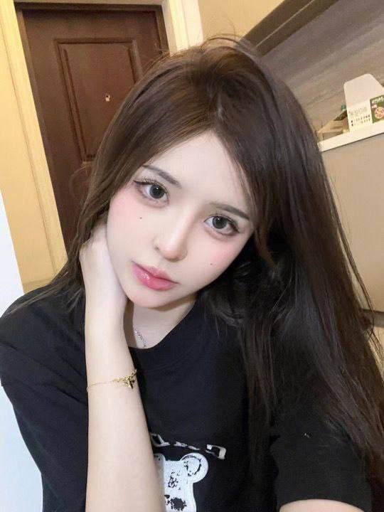 广州🌹瑶瑶🉑yet wt天然无整🉑粤语05 身高168🐻c 有一点小纹身 有学生证瑶瑶yt wt