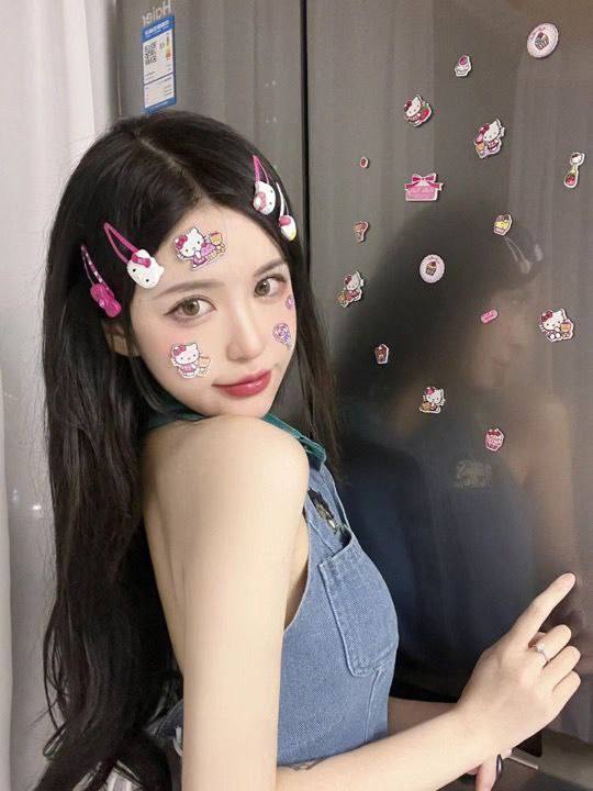 广州🌹瑶瑶🉑yet wt天然无整🉑粤语05 身高168🐻c 有一点小纹身 有学生证瑶瑶yt wt