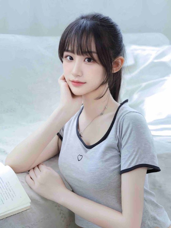 #广州索隆🔥高校在校生  清纯0整无纹身☘️真实05年  34D☘️168cm🫥听话乖巧配合度高 真实0差距🤐全身雪白光滑 蜜桃臀 紧致🉑️jk🉑️cosplay🉑️洛丽塔🉑️汉服🈶蕾姆女仆cos 初音未来cos 克鲁鲁cos 西施cos 猫娘cos 和泉纱雾cos 麻衣学姐cos 瑶cos#cos#103