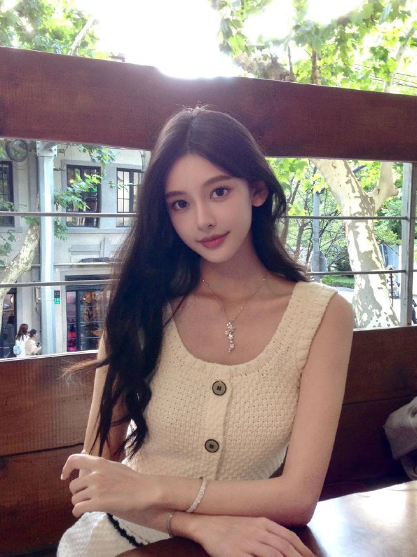 广州🏡佩琪🦜💎𝙏𝙝𝙖𝙣𝙠 𝙮𝙤𝙪 •𝘽𝙤𝙨𝙨💎·173 天然𝑬 神仙颜值 洋气大牌· 日常健身 全身紧实 超长🦵• 牛奶雪白肌• 脾气超好待k如男友硬5