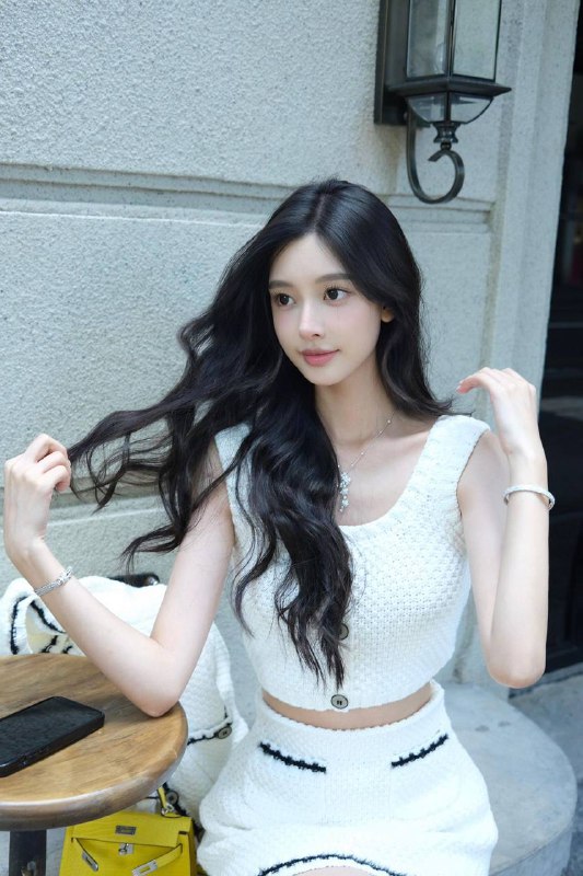 广州🏡佩琪🦜💎𝙏𝙝𝙖𝙣𝙠 𝙮𝙤𝙪 •𝘽𝙤𝙨𝙨💎·173 天然𝑬 神仙颜值 洋气大牌· 日常健身 全身紧实 超长🦵• 牛奶雪白肌• 脾气超好待k如男友硬5