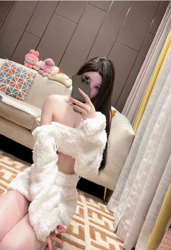 广州🌹邻家纯欲风03年168C上下粉嫩 全身雪白配合度高  听话不事诗诗