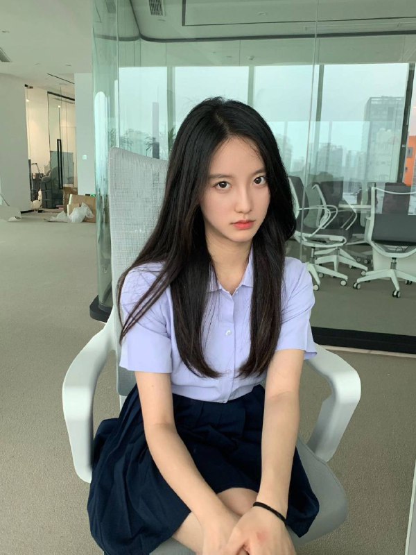 杨弈广州笑笑 硬5🦜兼职短开🪶清纯童颜 肤白腿细 性格温柔 初恋女友fell真实00年Height身高/168Weight体重/90Bust胸围/真胸D