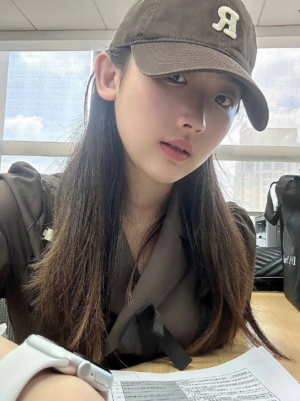 图图🏠广州💕🎏广州真实学生.🧚‍♀️身高：净172cm·🧚‍♀️年龄:   真实07·🧚‍♀️罩杯:   C无任何纹身 全身无整·🧚‍♀️皮‎肤‎雪 白  性格温柔·🧚‍♀️声音甜美 不催事·🧚‍♀️人照🈚️差距、支持验证