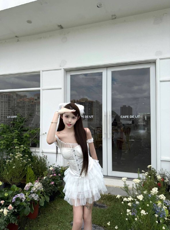 广州 蓝白白🏡维维🌟圈外兼职•🌸身高/170•✨体重/42KG•✨年龄/03•🌸胸围/🐻D•🌸清纯网红脸、穿着洋气、性格开朗活泼热情•🌟有耐心 态度好 超级配合•🌸全身无赘肉、A4腰🥢子腿•🌸可纯可欲  情绪价值满满～