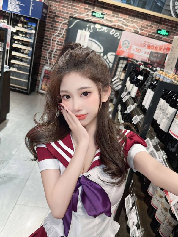 广州阿宝🏠牙牙真实03𝐇𝐞𝐢𝐠𝐡𝐭/ 168          • 𝐖𝐞𝐢𝐠𝐡𝐭/ 90• 𝐁𝐮𝐬𝐭/  C.💡零整全身原装正品💡彩妆淡妆素颜都可💡性格态度极度配合皮肤白皙 女友般的体验 身材恰到好处#牙牙