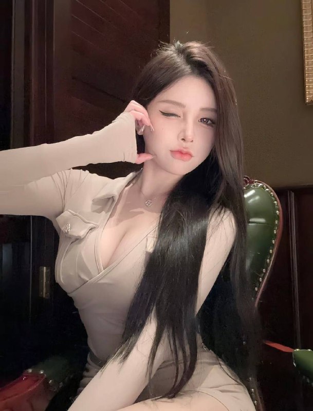 广州阿宝🏠05年台湾美术系校花台湾美术在校生首开纯天然妈生脸 可纯可欲五官精致 0整容0微调  皮肤白皙吹弹可破170 E 真实漫画🐻气质出挑#台湾