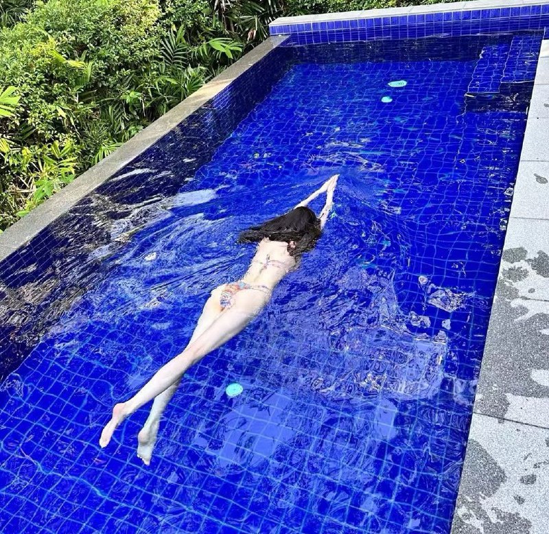 广州阿宝家宝宝本地 粤语 01年短期兼职 168D 45kg爱好瑜伽 羽毛球 游泳🏊健身 可一字马真人比照片好看 清纯情商高会聊天 性格好有耐心前凸后翘 蜜桃臀🉑️潮喷 潮喷另➕不喷赔