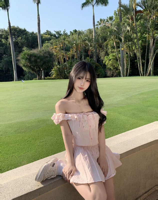 GZ阿宝🏠小芸甜美气质学生短暂停留 在校学生• 清纯素颜系 纯欲感天菜 （刚破壳下💦）• 𝐇𝐞𝐢𝐠𝐡𝐭身高/168• 𝐖𝐞𝐢𝐠𝐡𝐭体重/85• 𝐁𝐮𝐬𝐭胸围/C（天然🐻超软）• 𝐎𝐜𝐜𝐮𝐩𝐚𝐭𝐢𝐨𝐧职业/ 在校学生⭐️高颜萝莉系⭐️活泼开朗 清纯洋气 初恋气质 乖巧女友感双商高 听话 细长腿 零风尘感✨*甜美可爱 自然精致 天然无整*