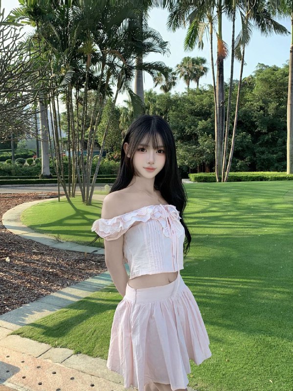 GZ阿宝🏠小芸甜美气质学生短暂停留 在校学生• 清纯素颜系 纯欲感天菜 （刚破壳下💦）• 𝐇𝐞𝐢𝐠𝐡𝐭身高/168• 𝐖𝐞𝐢𝐠𝐡𝐭体重/85• 𝐁𝐮𝐬𝐭胸围/C（天然🐻超软）• 𝐎𝐜𝐜𝐮𝐩𝐚𝐭𝐢𝐨𝐧职业/ 在校学生⭐️高颜萝莉系⭐️活泼开朗 清纯洋气 初恋气质 乖巧女友感双商高 听话 细长腿 零风尘感✨*甜美可爱 自然精致 天然无整*