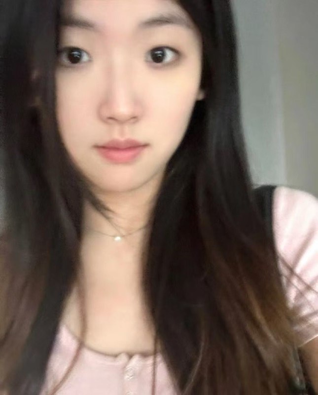 广州阿宝家小雪真实学生.🧚‍♀️身高：净172cm·🧚‍♀️年龄:   真实06·🧚‍♀️罩杯:   C无任何纹身·🧚‍♀️五官立体  皮‎肤‎雪 白  性格温柔·🧚‍♀️声音甜美 不催事·🧚‍♀️人照🈚️差距、支持验证