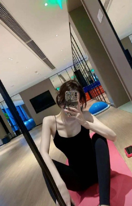 广州阿宝家娜娜1极品清纯娜娜175C-01年清纯玉女，身材高挑…腿超长…雪白牛奶肌，初恋女友范.0整#广州#娜娜