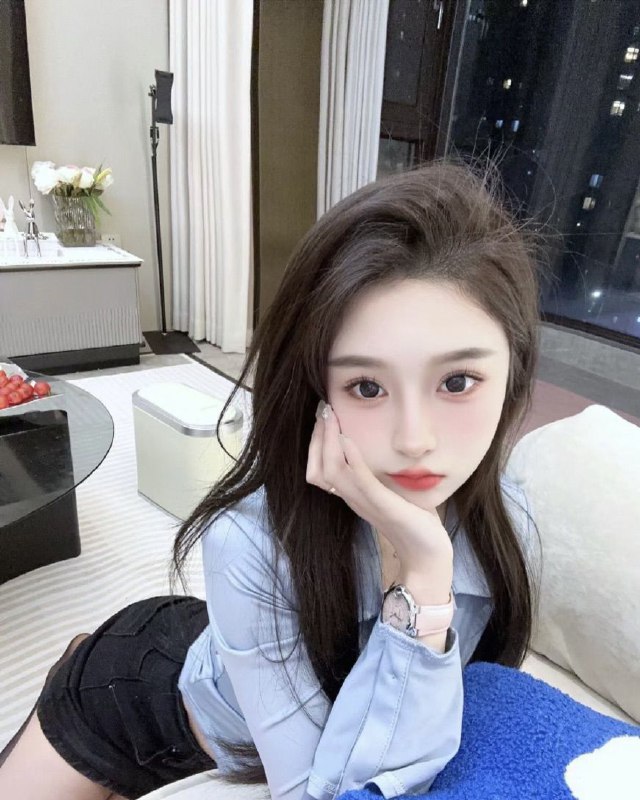 广州阿宝🏠白虎🐯全身丝滑，🥛牛奶肌肤，🉑液体🉑无套。艺名🍓草莓胸围C，身高172爱好/瑜伽，健身房，舞蹈，唱歌全身雪白，上粉下嫩-你我素未见面，你就是我的唯一，带客如男友#草莓