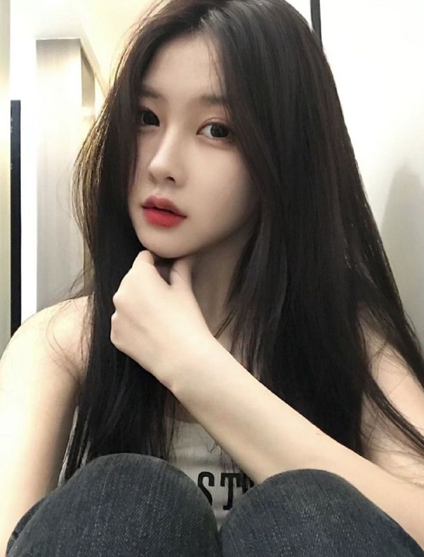 广州阿宝🏠白虎🐯全身丝滑，🥛牛奶肌肤，🉑液体🉑无套。艺名🍓草莓胸围C，身高172爱好/瑜伽，健身房，舞蹈，唱歌全身雪白，上粉下嫩-你我素未见面，你就是我的唯一，带客如男友#草莓