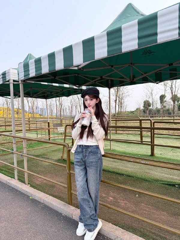 🏠#广州————————————04 兼职Hight：168cm  Weight：c-偶尔兼职 遇见便是好运-未经世事 毫无风尘 单纯可爱-不催不事 超级配合 恋爱感觉💓#美欣————————————