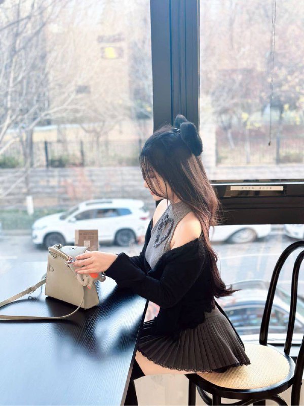杨弈广州01糖糖166-C身材比例完美 不一樣的感受極品網紅短暫停留｜主動開放🌊