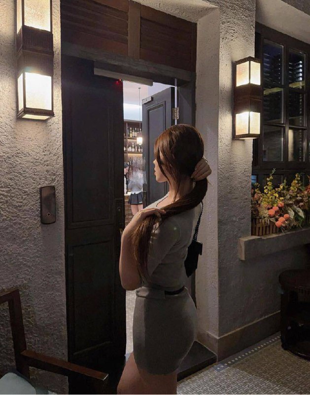 广州哈森🏠171F性感御姐胸模腰臀比视觉冲击力很强  穿衣显瘦脱衣有肉•    身高:171             Cup: F🐻真•    年龄：00             体重：48kg•    皮肤雪白❄️性格温柔•    能歌善舞             多才多艺•    真人真照              随意验证•    纯新人广州一个🉑没•  69舌吻 共浴 制服诱惑气质高雅  谈吐一流  极品身材真F🐻100%纯天然手感#胸模