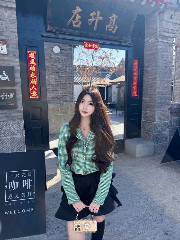 杨弈广州01糖糖166-C身材比例完美 不一樣的感受極品網紅短暫停留｜主動開放🌊