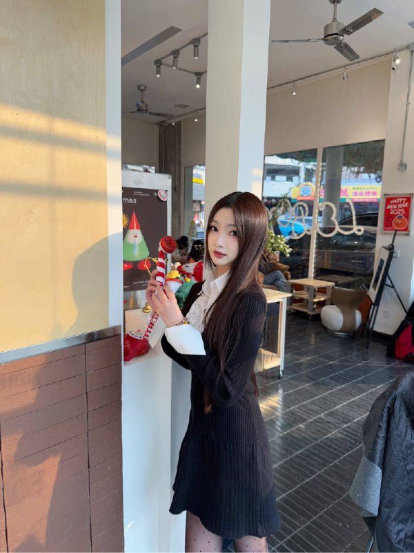 杨弈广州01糖糖166-C身材比例完美 不一樣的感受極品網紅短暫停留｜主動開放🌊