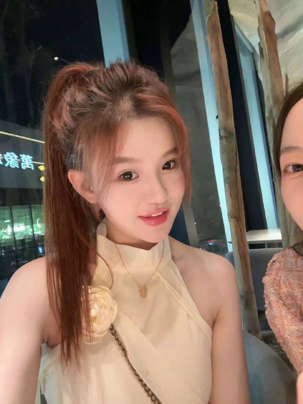 广州哈森🏠纯欲少女  kivi酱 近3远5净身高173 皮肤雪白透亮 肤如凝脂情绪价值拉满 温柔体贴无整妈生脸02年天然D＋胸型完美饱满挺拔#kivi