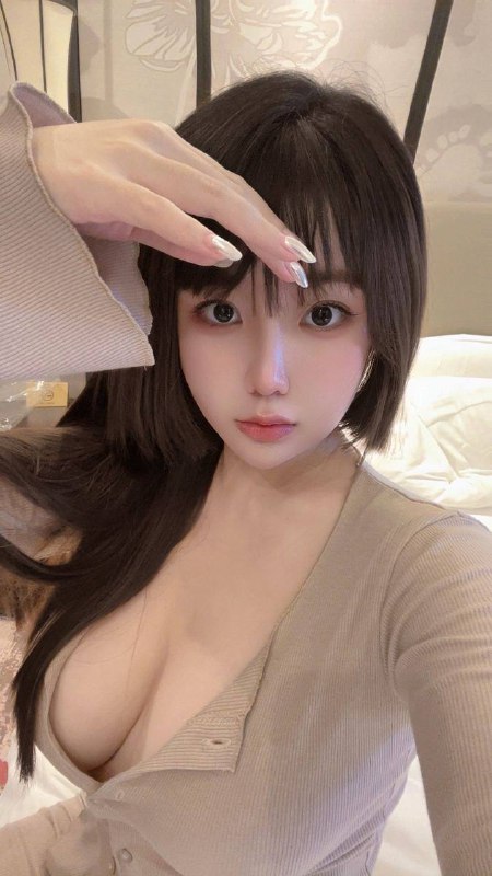广州 哈森🏡温温02 175E🉑️69 无纹身 杭州人特征：天然真胸，胸模大赛冠     军，南方人性格，北方人身材，完美结合！兴趣爱好；茶艺，电影，文学，旅游！略懂：周易五行，瓷器文玩鉴赏，金融股票#大奶牛