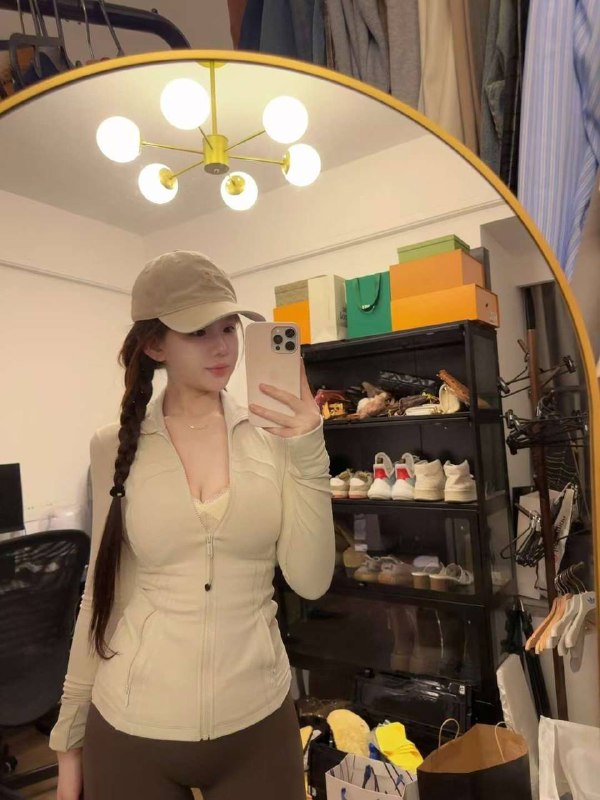 广州哈森🏠纯欲少女  kivi酱 近3远5净身高173 皮肤雪白透亮 肤如凝脂情绪价值拉满 温柔体贴无整妈生脸02年天然D＋胸型完美饱满挺拔#kivi