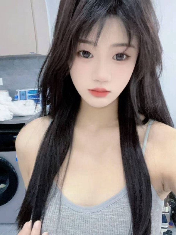 广州哈森🏠小诺纯外兼职学生兼职纯新人温柔小女生 南方人一个客户都不认识*高: 160cm*体重:40kg 06年看证*(真C纯天然无假、零整容)*水蛇腰/筷子腿 娇小可爱类型欢迎抱起来干~娇小可爱易推倒通体雪白 懵懂可爱 刚破chu不到一周配合度高 不事儿女友般体验给您极致享受期待与您的相遇·遇见便是上上签#小诺————————————