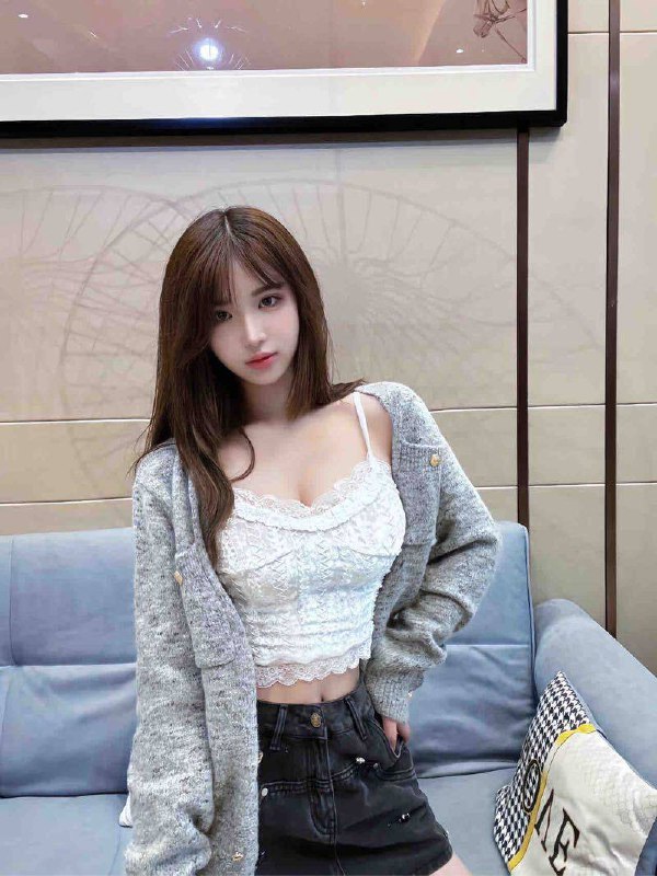 广州萧升🏠广州💌日本留学生🌟🌟🌟🌟🌟お会いできて嬉しいです纯欲系小网红——————————————————00年  169/D   腰细苗条S身材全身雪白  遇见即是心动💕#天河区#学生#t131