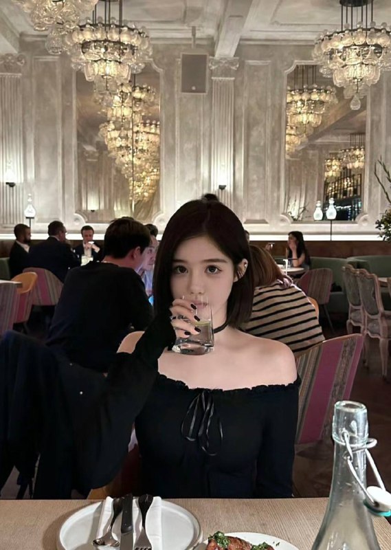 图图🏠广州广州🔆短发纯欲170F🦜硬5• 漫画身材 前凸后翘✨满足所有幻想❤️• 南方妹妹⭐• 清纯可纯可御款 温柔女友感• 热情话多不冷场• 健身 瑜伽🧘🏻‍♀️普拉提 kpop 钢琴🎹样样精通