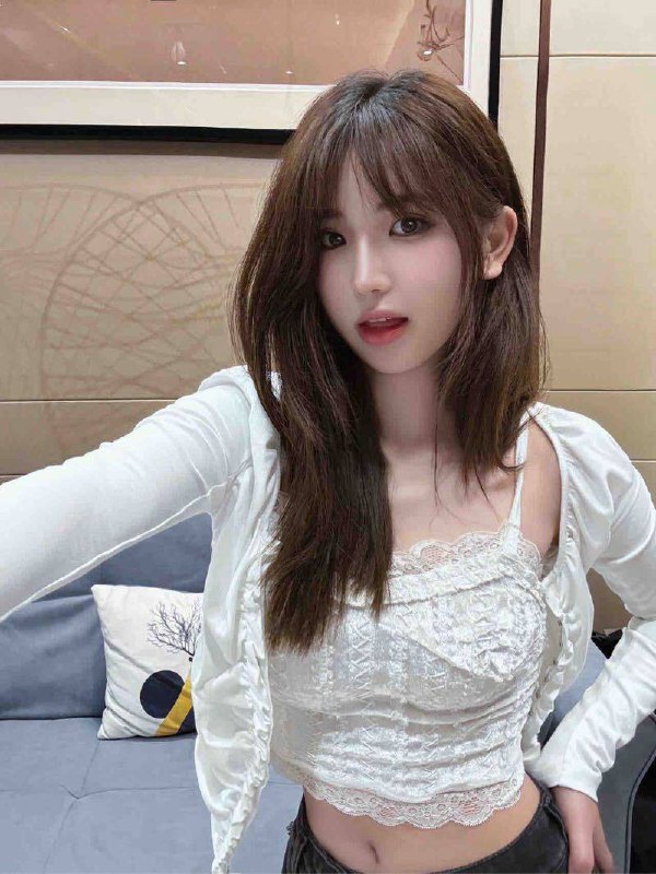 广州萧升🏠广州💌日本留学生🌟🌟🌟🌟🌟お会いできて嬉しいです纯欲系小网红——————————————————00年  169/D   腰细苗条S身材全身雪白  遇见即是心动💕#天河区#学生#t131