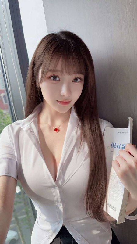 广州 蓝白白🏡小宝小宝 03 170C🐻清纯少女，白领性格温柔，情商高，皮肤特别白