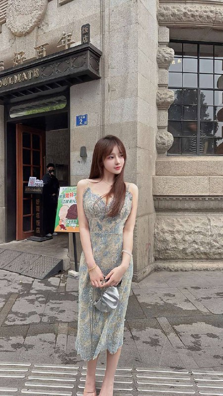 广州 蓝白白🏡小宝小宝 03 170C🐻清纯少女，白领性格温柔，情商高，皮肤特别白