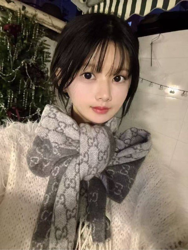 甜甜家🦁️05在校大学生，可看证学信网，偶偶兼职，童颜巨🐻，腰巨细～168真实D➕，女友感～无纹身，无赘肉～特长舞蹈，游泳，滑雪