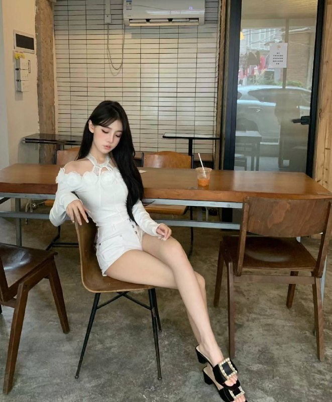 广州🏡礼礼粤语兼职⬇️🌊2004  𝐇𝐞𝐢𝐠𝐡𝐭/ 170     𝐖𝐞𝐢𝐠𝐡𝐭/ 90     𝐁𝐮𝐬𝐭/  E性格乖巧       温柔热情      耐心不事网拍达人       打扮精致      细长🥢腿抖音舞蹈博主   高级精致脸   纯欲随切换