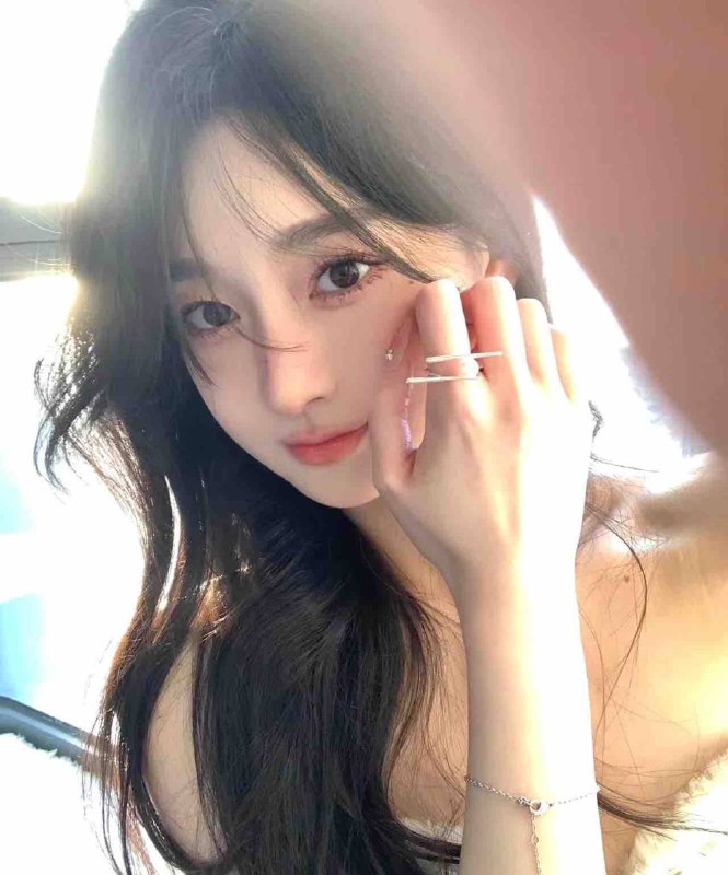 广州🏡丽丽04 172大长腿• 𝐇𝐞𝐢𝐠𝐡𝐭净足🦶172，0水份• 𝐖𝐞𝐢𝐠𝐡𝐭体重90• 𝐁𝐮𝐬𝐭胸围/c• 𝐀𝐠𝐞年龄/04，🉑验身份证✔️性格温柔 极品妹儿✔️匀称无赘肉 超级大长腿硬5条件，暂时开3