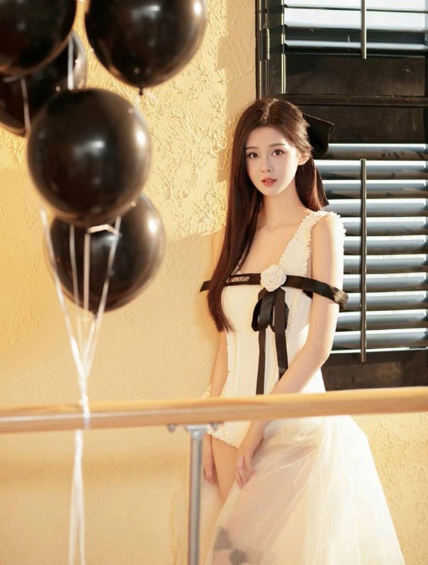 广州🏡金诺04 165天然D皮肤白 丝丝滑滑无纹身 无整容