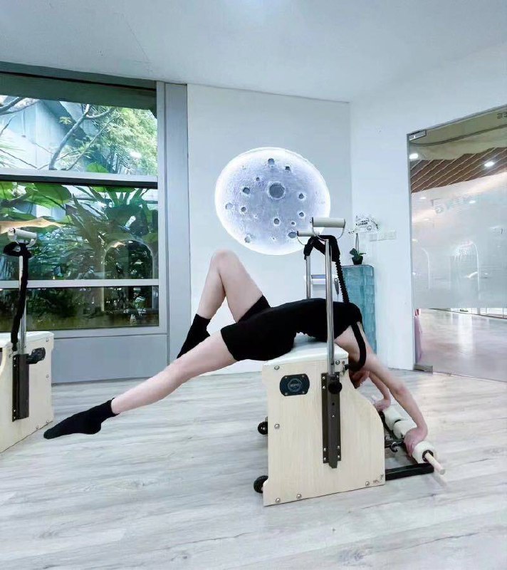 广州🌹兼职 短暂停留 普拉提教练 173 F 蜜桃臀 小蛮腰 真F胸梦娜