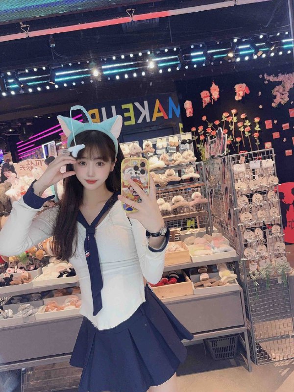 图图🏠广州喜宝 年龄04身高173体重95胸围C🌟🌟🌟🌟🌟纯天然妈生脸 无整筷子腿⭕️JK丝袜 Cos交配扮演 腿控神器⭕️学生兼职 粉嫩超敏感体质 乖巧可爱 随缘潮喷⭕️天生大眼睛娃娃脸  本人绝对碧玺❗️❗️❗️需要生活照的可以私我天河 保利  3k   碧玺学生  代开 bxc cos 白虎