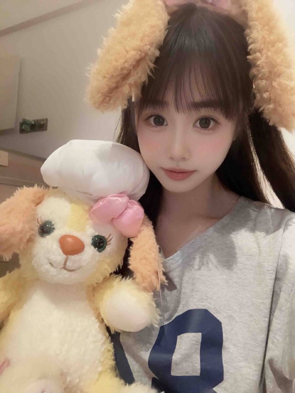 图图🏠广州喜宝 年龄04身高173体重95胸围C🌟🌟🌟🌟🌟纯天然妈生脸 无整筷子腿⭕️JK丝袜 Cos交配扮演 腿控神器⭕️学生兼职 粉嫩超敏感体质 乖巧可爱 随缘潮喷⭕️天生大眼睛娃娃脸  本人绝对碧玺❗️❗️❗️需要生活照的可以私我天河 保利  3k   碧玺学生  代开 bxc cos 白虎