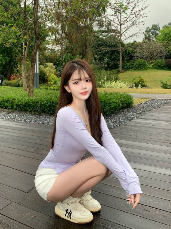 广州极品三点粉 新人05探店博主 短暂兼职⭐️人间尤物，给你初恋女友的感觉雪白清纯 纯天然无整性格乖巧真人真照🥢子腿A4腰170模特身材无科技⭐️𝐇𝐞𝐢𝐠𝐡𝐭/ 170    • 𝐖𝐞𝐢𝐠𝐡𝐭/ 48kg• 𝐁𝐮𝐬𝐭/  c.⭐️配合度高，期待素质哥哥～许乐