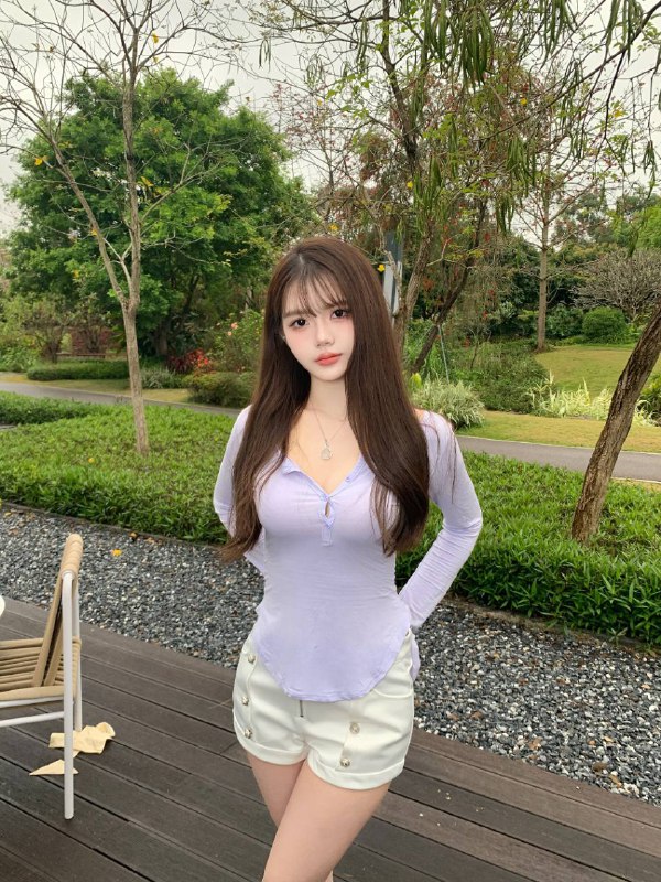 广州极品三点粉 新人05探店博主 短暂兼职⭐️人间尤物，给你初恋女友的感觉雪白清纯 纯天然无整性格乖巧真人真照🥢子腿A4腰170模特身材无科技⭐️𝐇𝐞𝐢𝐠𝐡𝐭/ 170    • 𝐖𝐞𝐢𝐠𝐡𝐭/ 48kg• 𝐁𝐮𝐬𝐭/  c.⭐️配合度高，期待素质哥哥～许乐