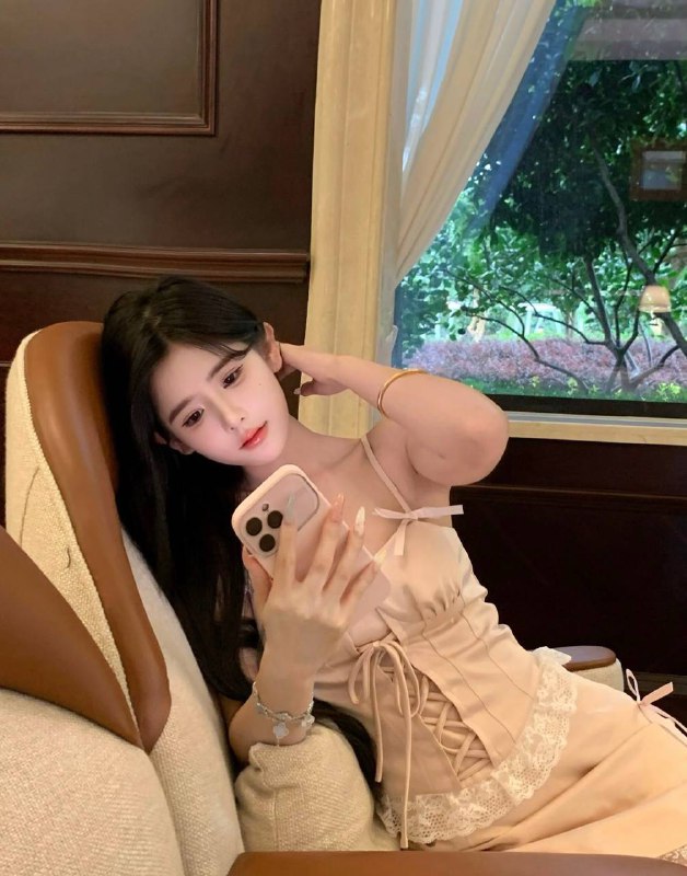 广州🏠05年台湾白纯小嗲妹⭐高素质 肤皮非常白滑五官精致⭐涩羞可爱 乖听巧话 气质甜美款⭐年轻💦多👇紧面致有弹性⭐待k温柔 体贴高 素质女友范 有耐⭐真实05年166C 无纹身全身雪白⭐️可驾驭不同风格🉑️纯🉑️欲 声音娇软动台湾