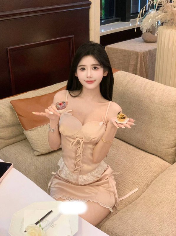 广州🏠05年台湾白纯小嗲妹⭐高素质 肤皮非常白滑五官精致⭐涩羞可爱 乖听巧话 气质甜美款⭐年轻💦多👇紧面致有弹性⭐待k温柔 体贴高 素质女友范 有耐⭐真实05年166C 无纹身全身雪白⭐️可驾驭不同风格🉑️纯🉑️欲 声音娇软动台湾