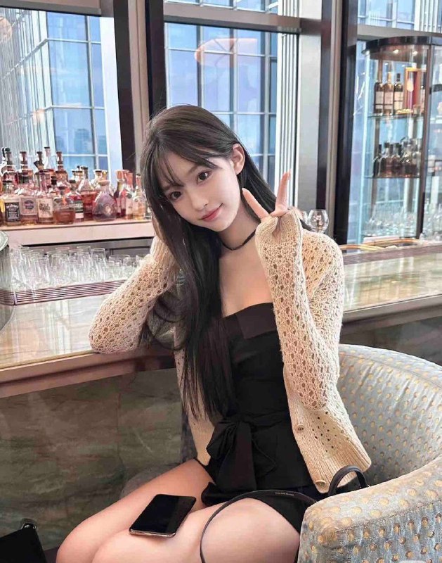 🏠💛💛💛💛广州小葵颜值天花板 ！有正式工作 短期兼职Bust:🐻cHeight:  168cmWeight:  40kg🧚‍♀️热爱唱歌 跳舞 cos 全身雪白 大 腰细 筷子腿✨真实学生小葵yt白小纯