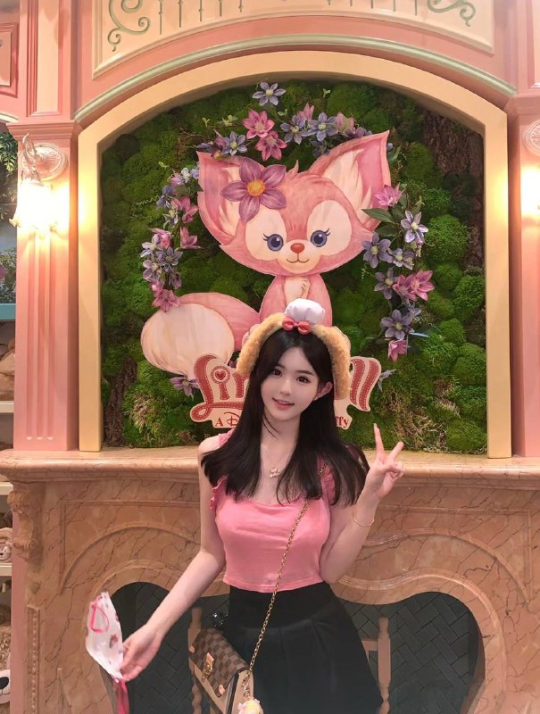 广州🏠❤️喵喵·真实大🐻D  169cm  02年  会讲粤语 肤白无纹身·温柔甜美五官精致 前凸后翘小蛮腰·柔情似水 不催不事 可萌可骚·接待高素质客户喵喵