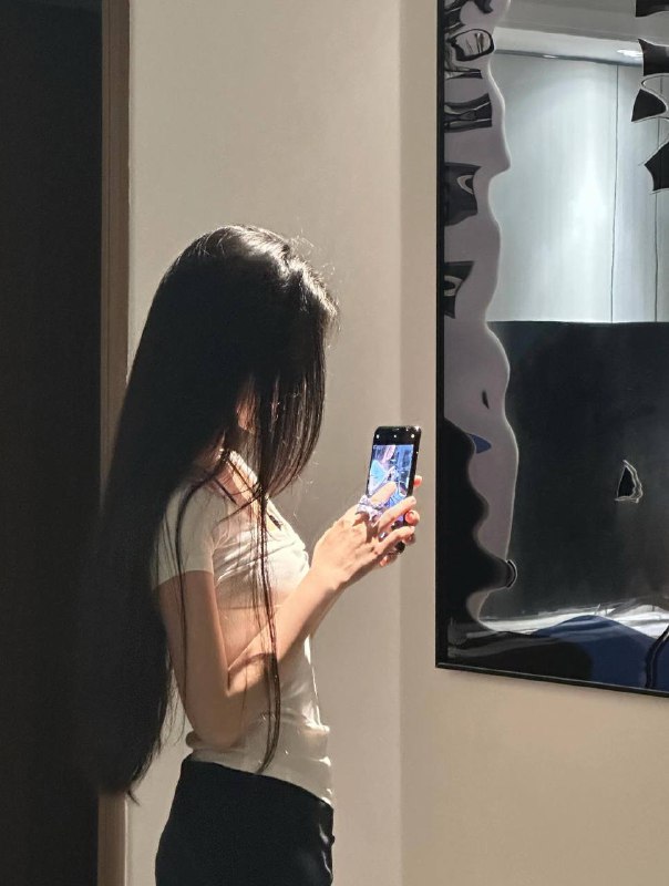 广州🌹𝐇𝐞𝐢𝐠𝐡𝐭身高/168 真实00后𝐖𝐞𝐢𝐠𝐡𝐭体重/85• 𝐁𝐮𝐬𝐭胸围/D 𝐎𝐜𝐜𝐮𝐩𝐚𝐭𝐢𝐨𝐧/媒体系在校👩‍🎓• 皮肤雪白  洋气  可爱初恋女友feel• 上下粉嫩  紧致水润  一线天• 超温柔  性格开朗。智